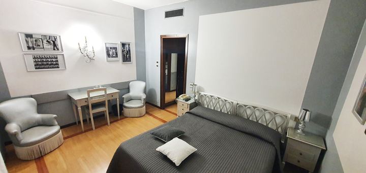 Camera tema Cinema Admiral Hotel Milano